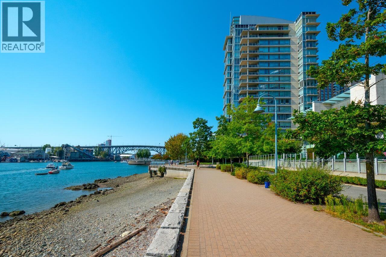 901 1515 Homer Mews, Vancouver, British Columbia  V6Z 3E8 - Photo 32 - R3041271