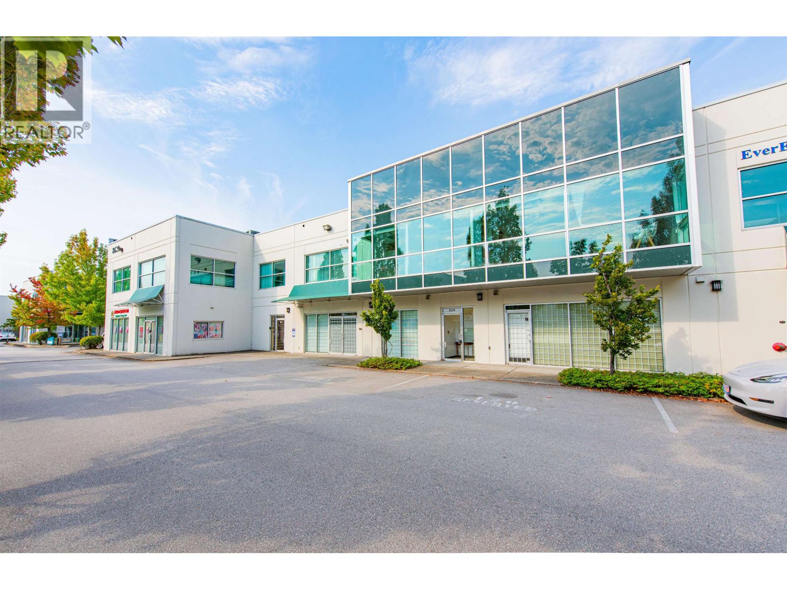 225 8600 Cambie Road, Richmond, British Columbia  V6X 4J9 - Photo 3 - C8071490
