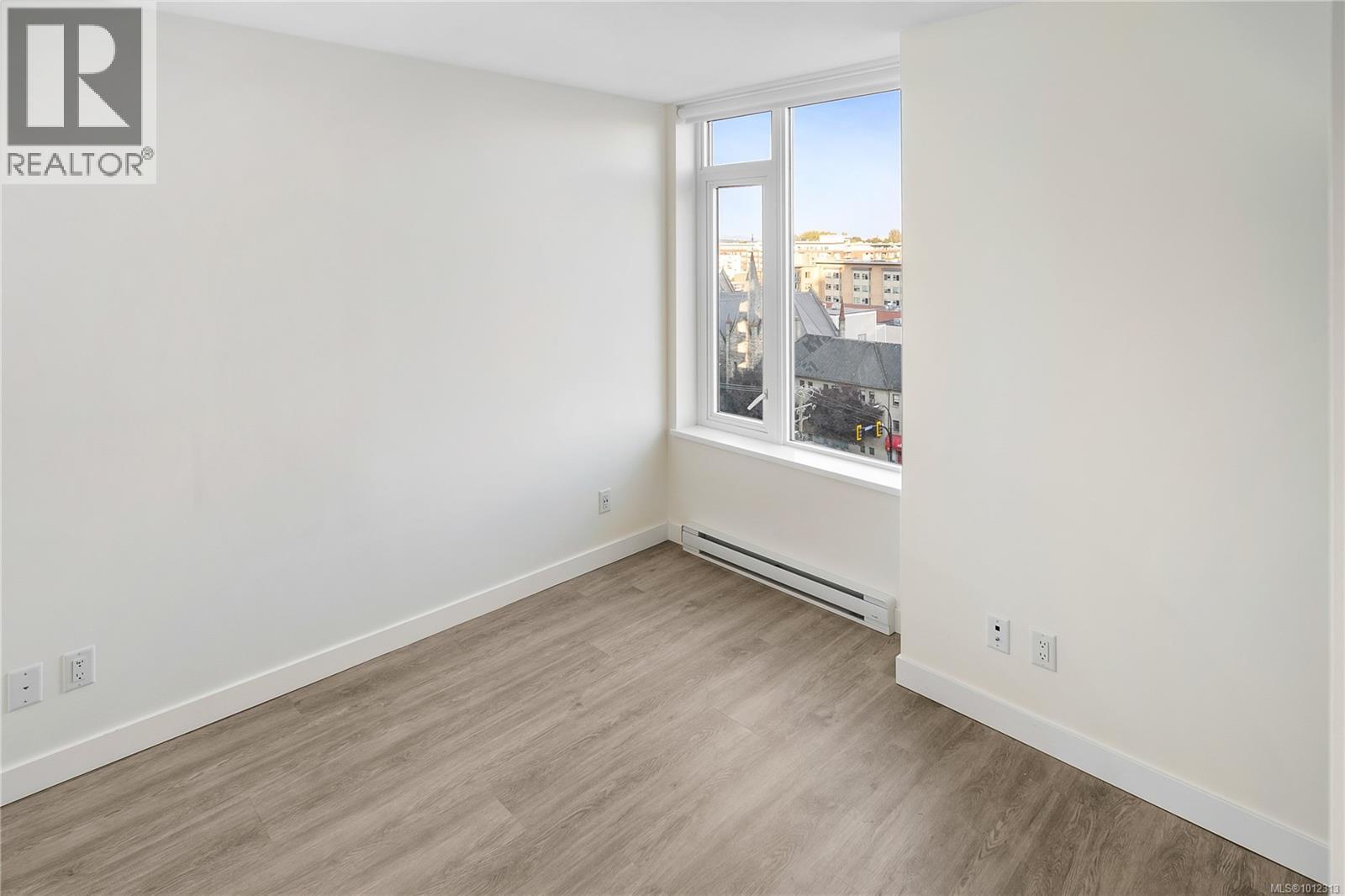 1002 845 Johnson St, Victoria, British Columbia  V8W 0G3 - Photo 16 - 1012313