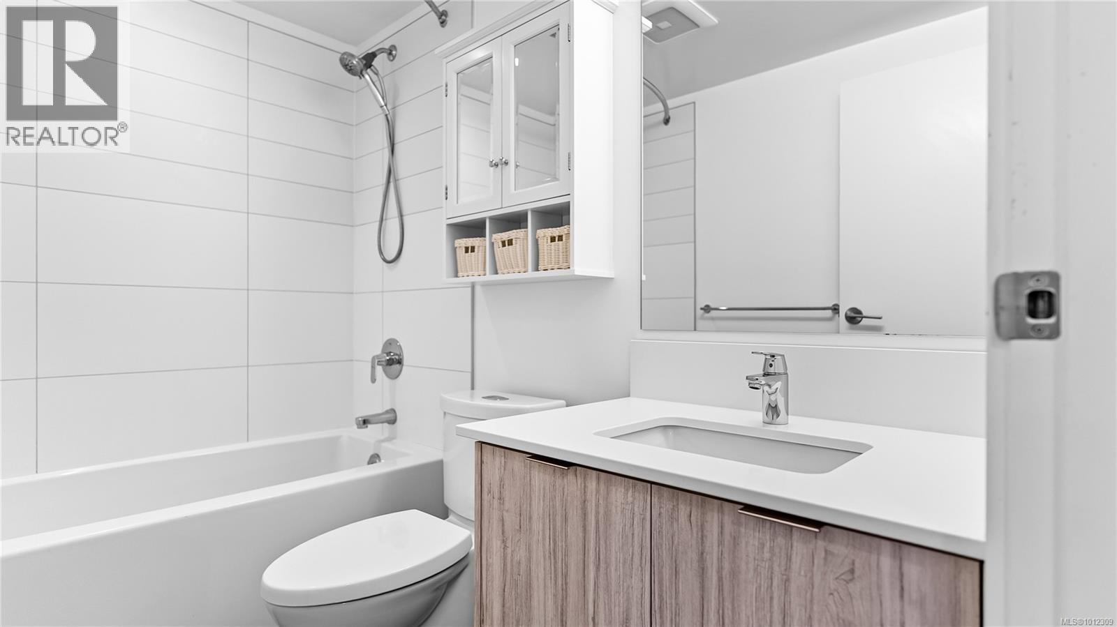 302 845 Johnson St, Victoria, British Columbia  V8W 0G3 - Photo 18 - 1012309