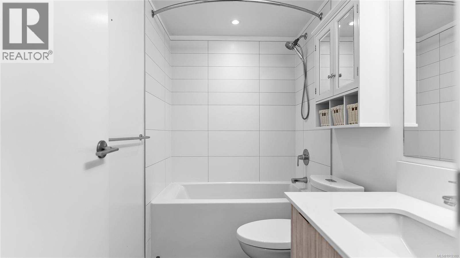 302 845 Johnson St, Victoria, British Columbia  V8W 0G3 - Photo 19 - 1012309