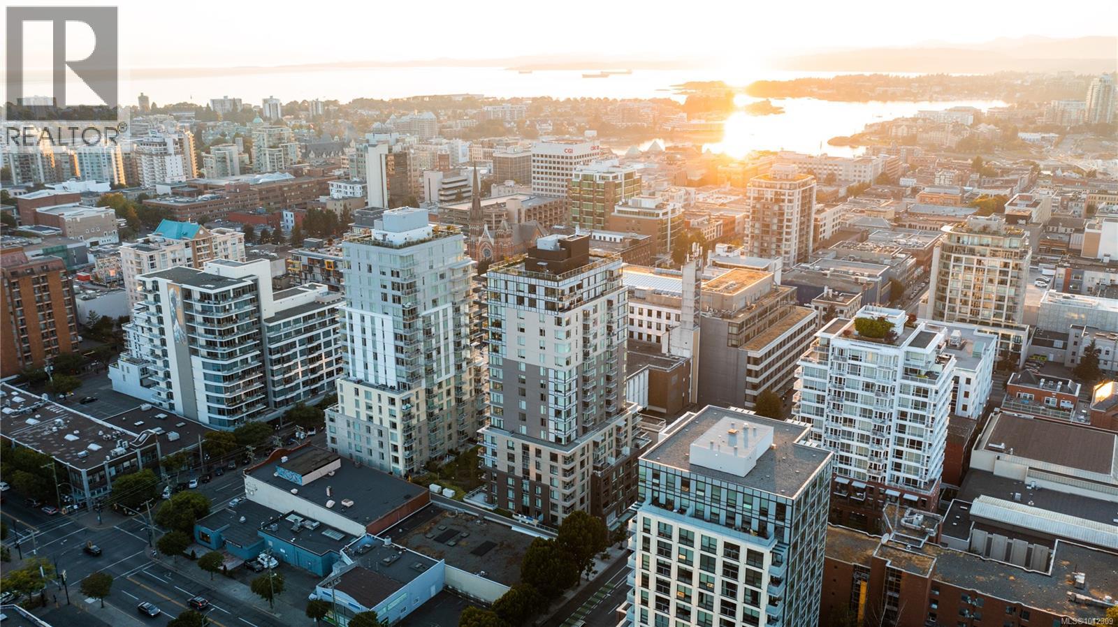 302 845 Johnson St, Victoria, British Columbia