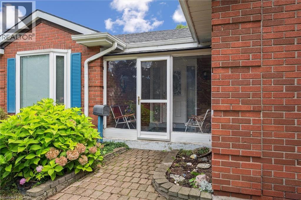 Property at 282 WESTHEIGHTS Drive image 2