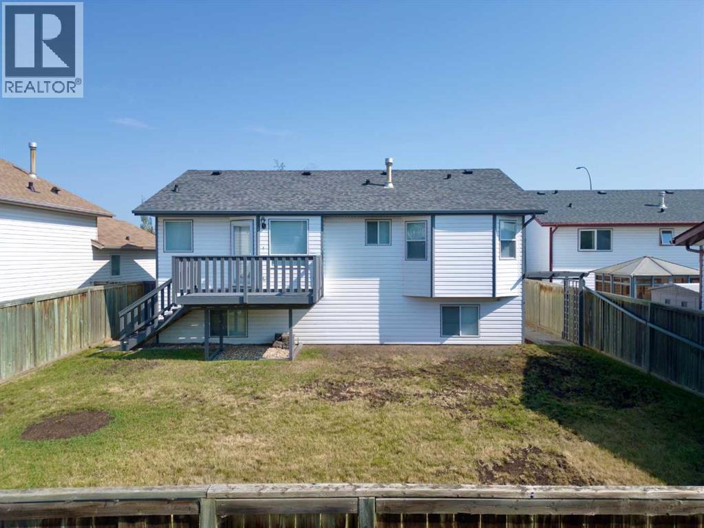 5617 Park Street, Blackfalds, Alberta  T0M 0J0 - Photo 3 - A2240651