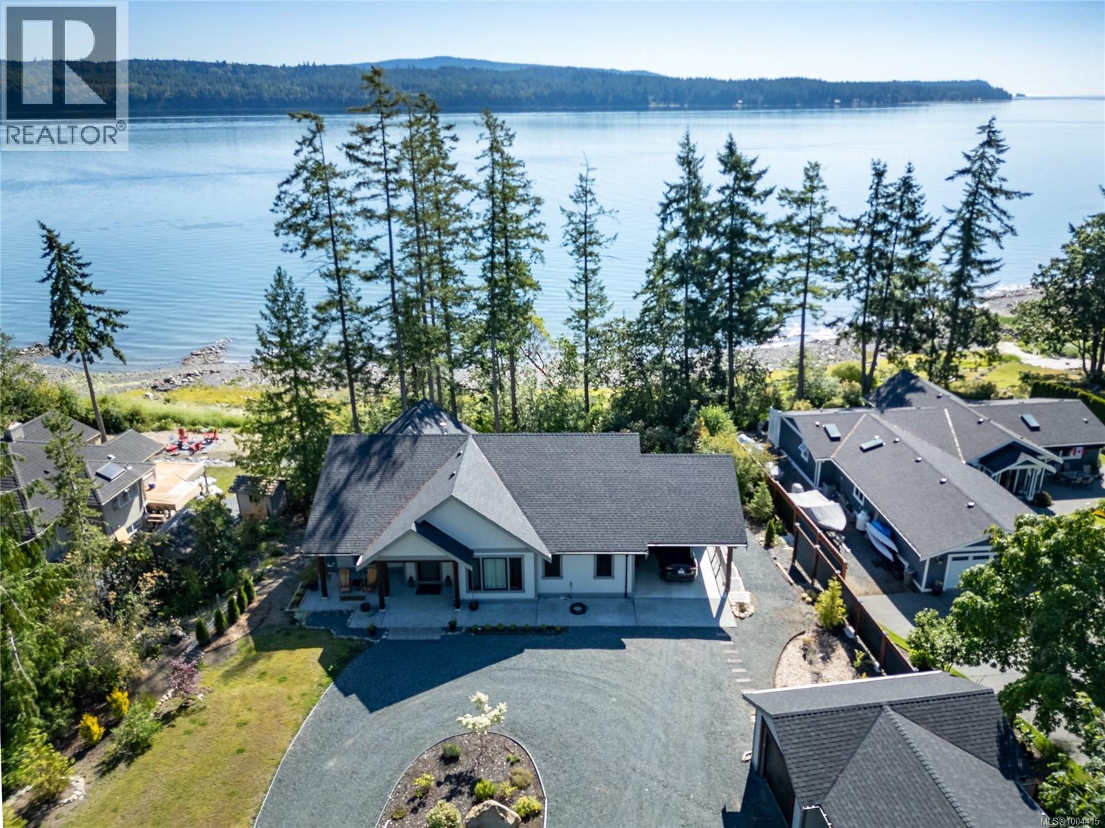 176 Baynes Dr, Fanny Bay, British Columbia