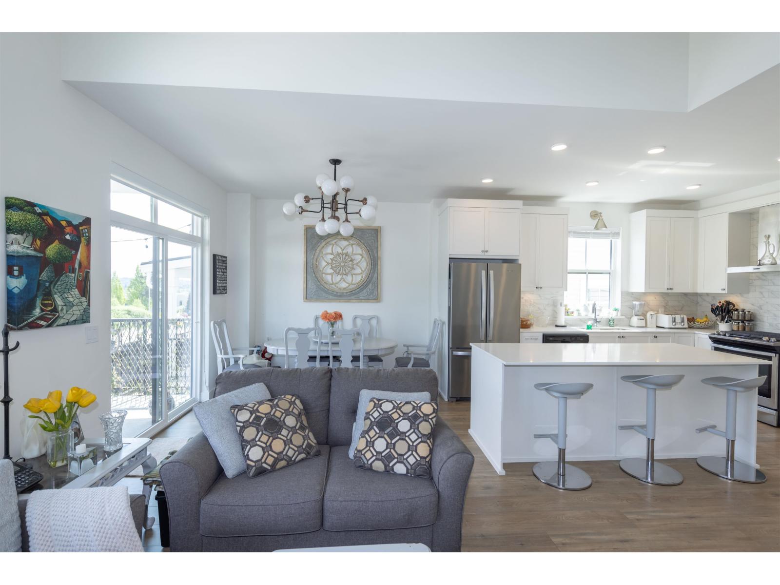 Property at 15 5528 148 STREET image 5