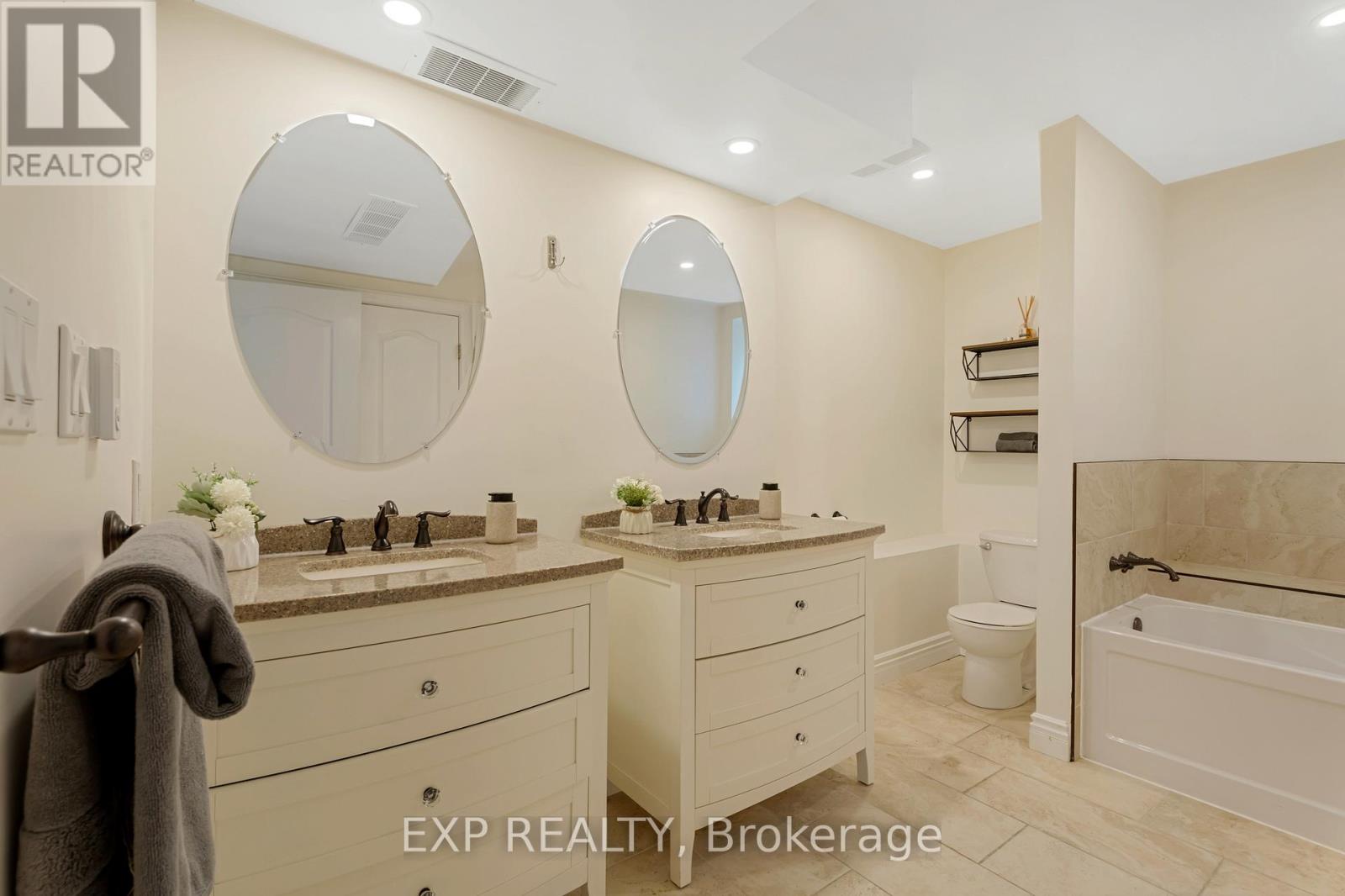 2 - 46 Herkimer Street, Hamilton (Kirkendall), Ontario  L8P 2G4 - Photo 24 - X12369579