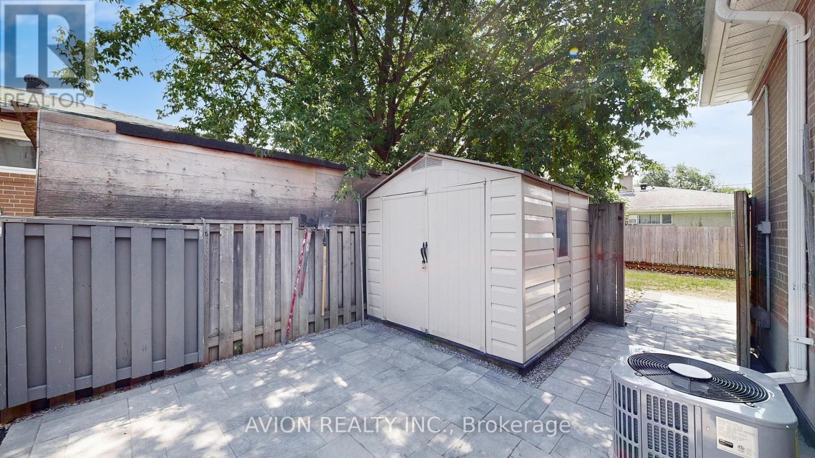 246 Beechy Drive, Richmond Hill (Crosby), Ontario  L4C 2X7 - Photo 25 - N12369595
