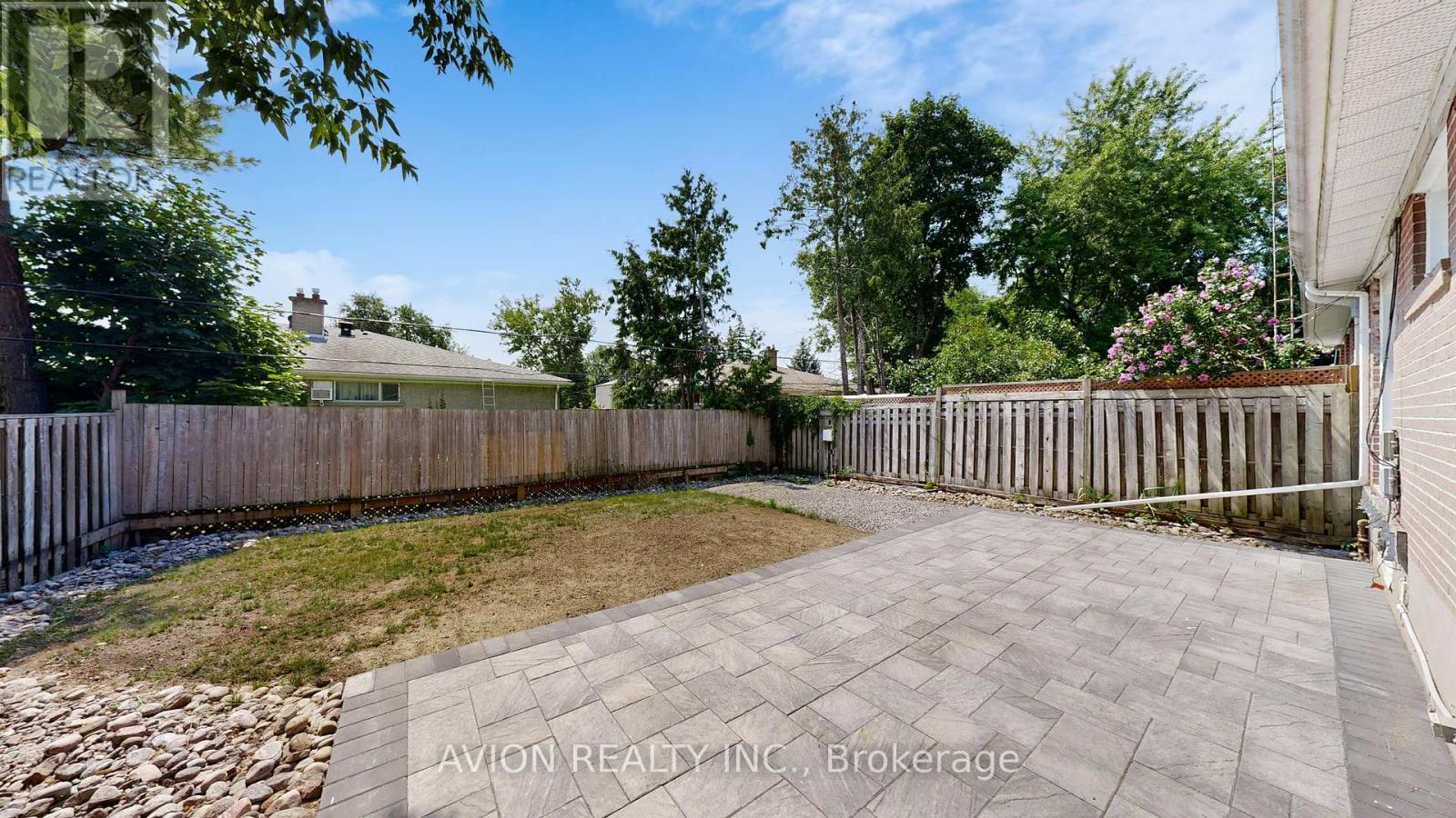 246 Beechy Drive, Richmond Hill (Crosby), Ontario  L4C 2X7 - Photo 26 - N12369595