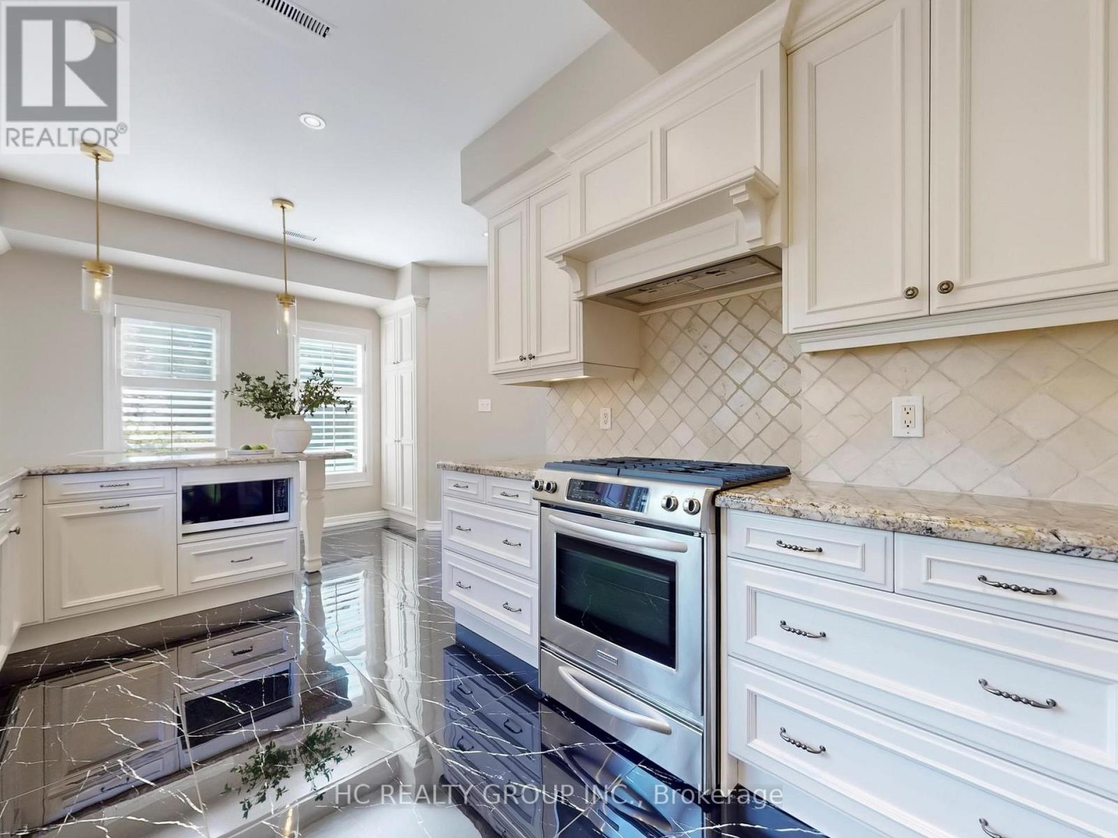 10 Cole Millway, Toronto, Ontario  M4N 3P8 - Photo 14 - C12369601