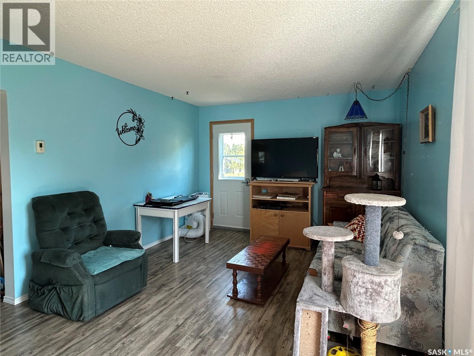107 Railway Avenue S, Middle Lake, Saskatchewan  S0K 2X0 - Photo 3 - SK016895