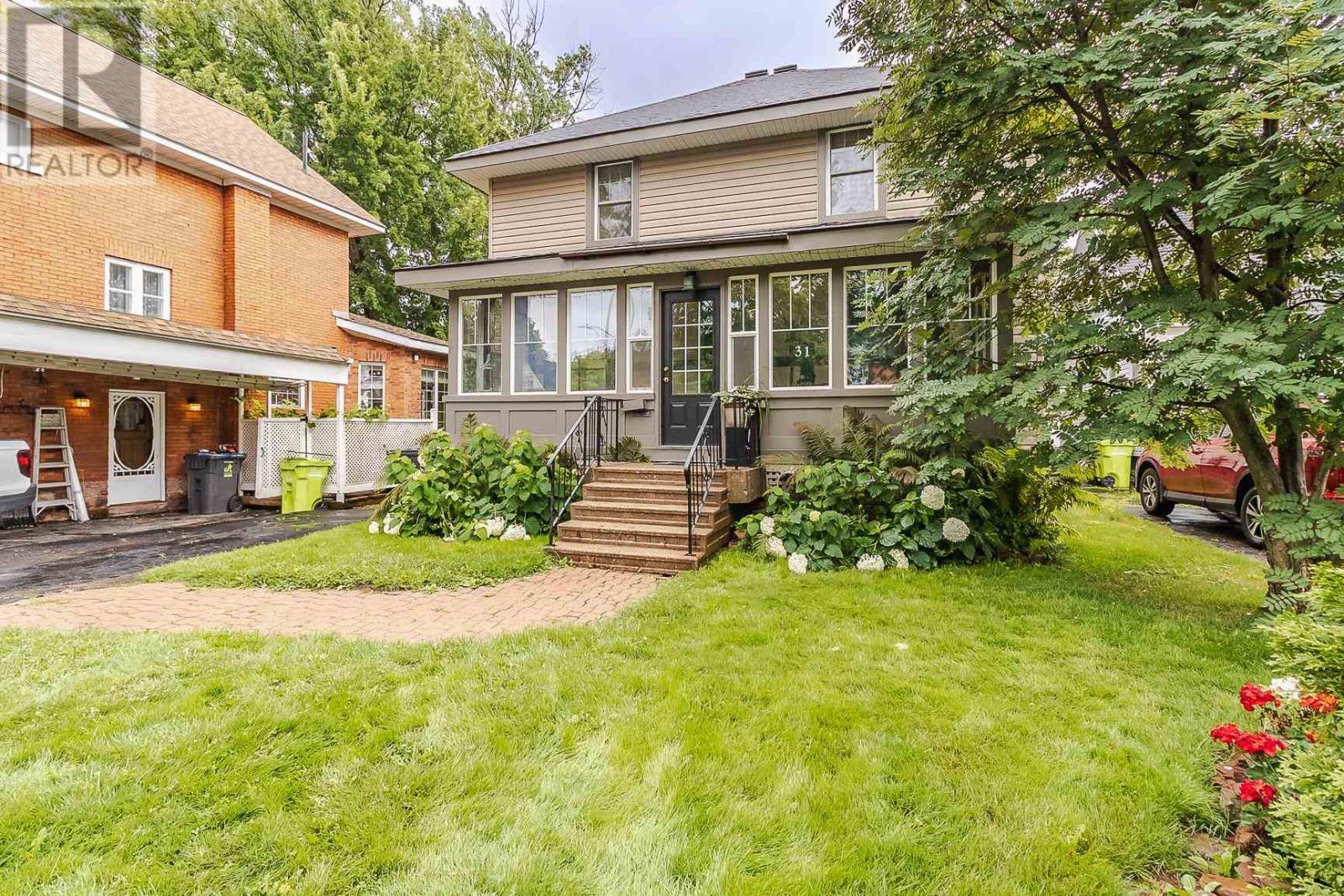 31 The Dr, Sault Ste. Marie, Ontario  P6B 1B8 - Photo 3 - SM252257