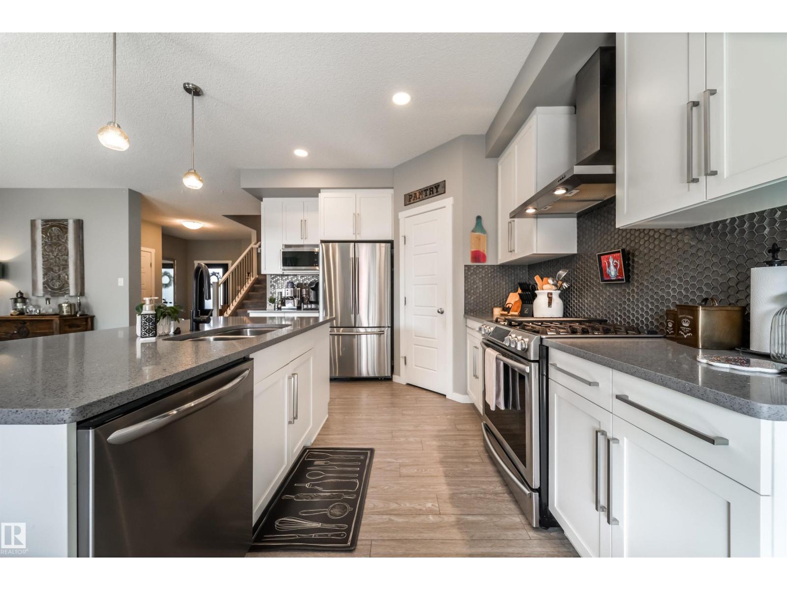 17107 81 St Nw, Edmonton, Alberta  T5Z 0E1 - Photo 11 - E4455189