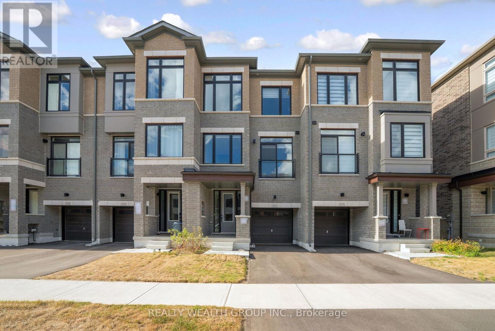221 Tennant Circle, Vaughan (Vellore Village), Ontario  L4H 5L4 - Photo 1 - N12369629