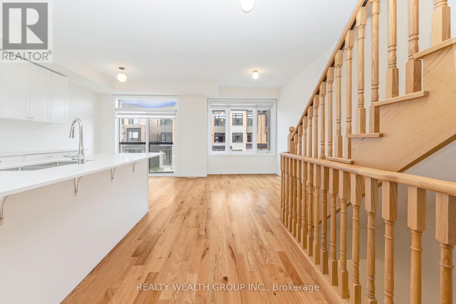 221 Tennant Circle, Vaughan (Vellore Village), Ontario  L4H 5L4 - Photo 12 - N12369629