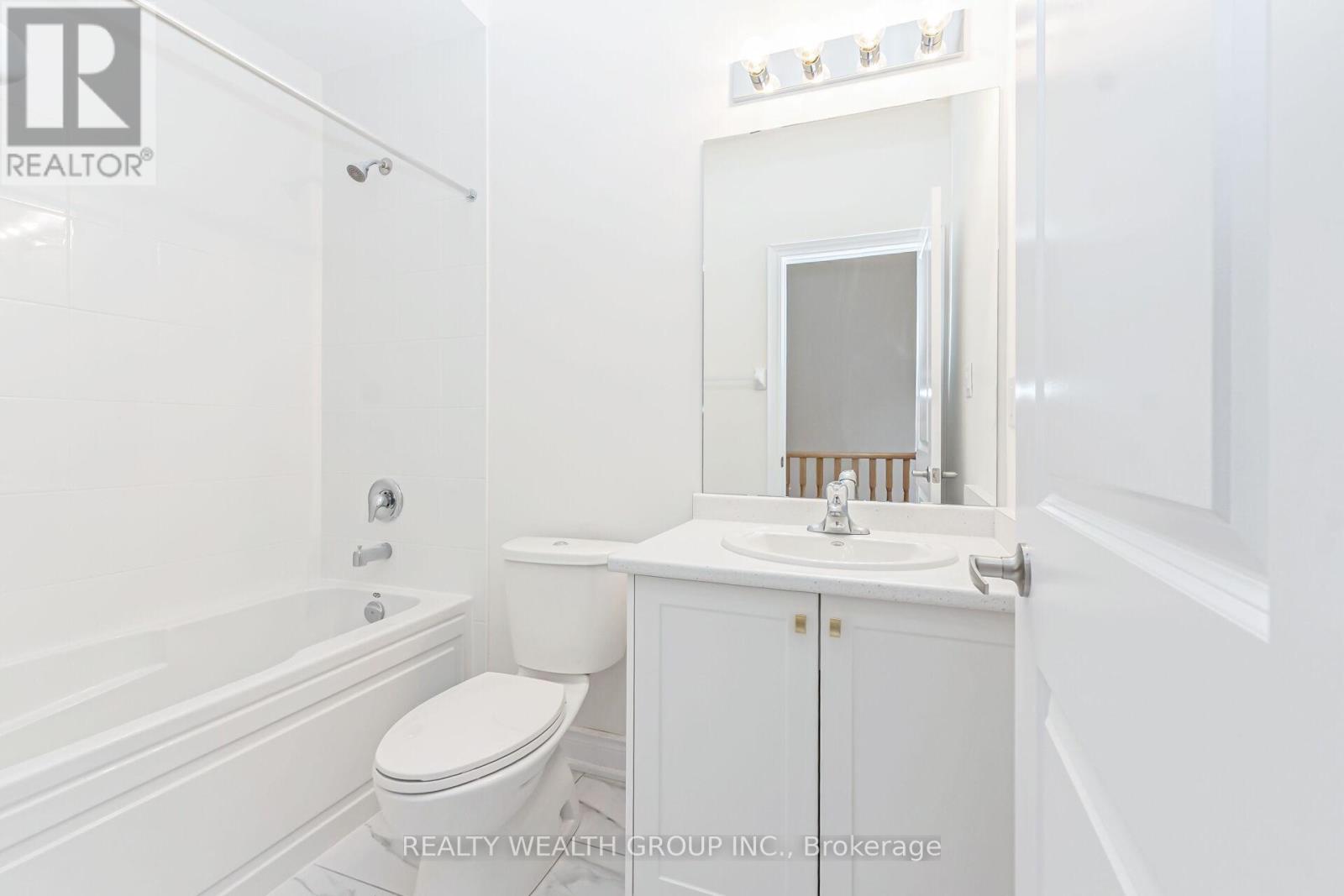 221 Tennant Circle, Vaughan (Vellore Village), Ontario  L4H 5L4 - Photo 43 - N12369629