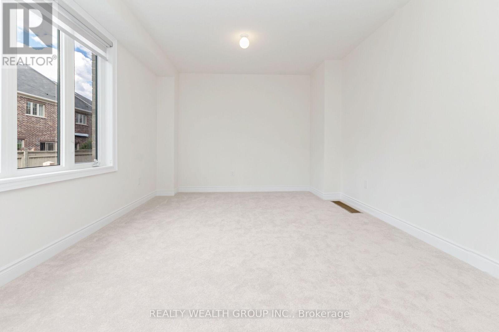 221 Tennant Circle, Vaughan (Vellore Village), Ontario  L4H 5L4 - Photo 9 - N12369629