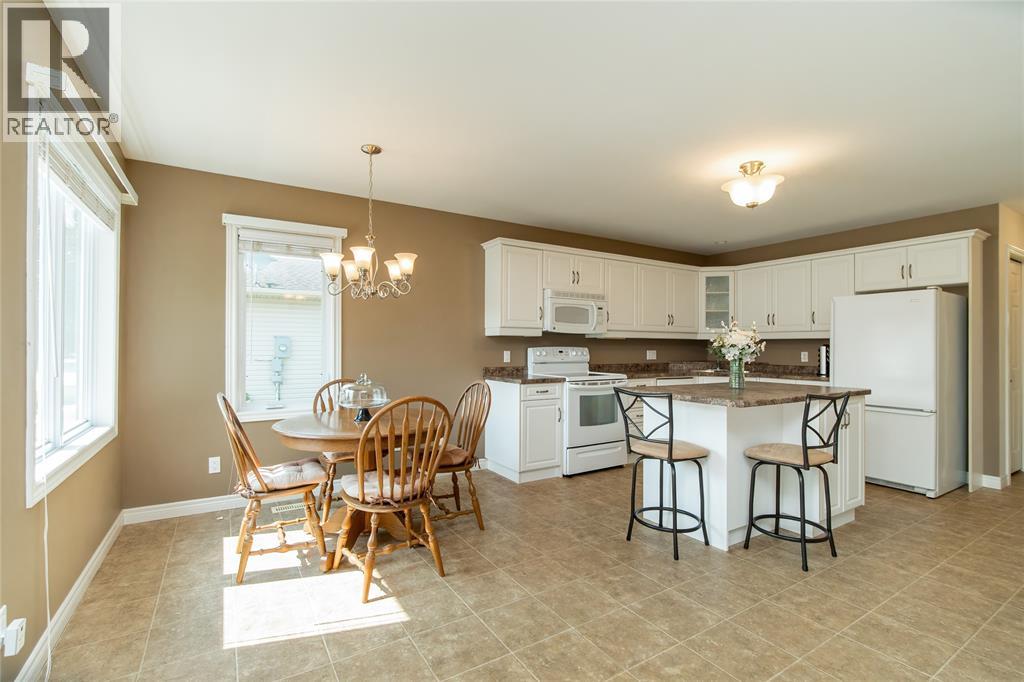 1940 London Line Unit# 207, Sarnia, Ontario  N7W 1B5 - Photo 8 - 25021858