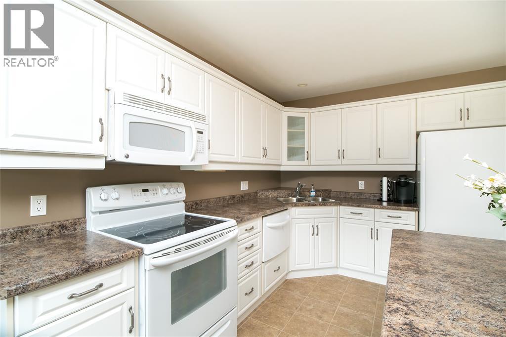 1940 London Line Unit# 207, Sarnia, Ontario  N7W 1B5 - Photo 17 - 25021858