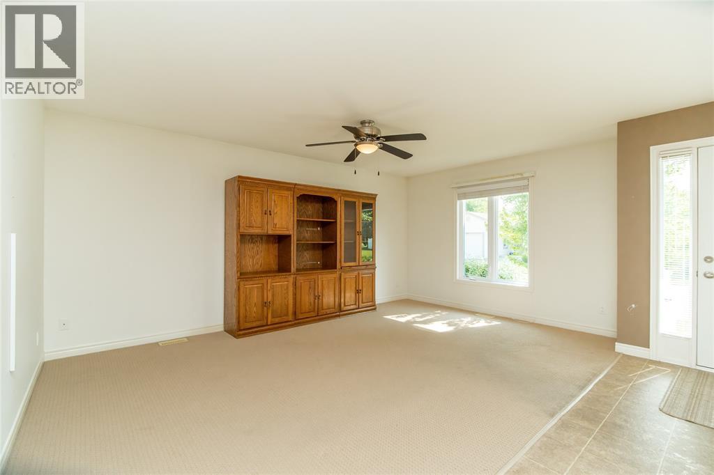 1940 London Line Unit# 207, Sarnia, Ontario  N7W 1B5 - Photo 20 - 25021858