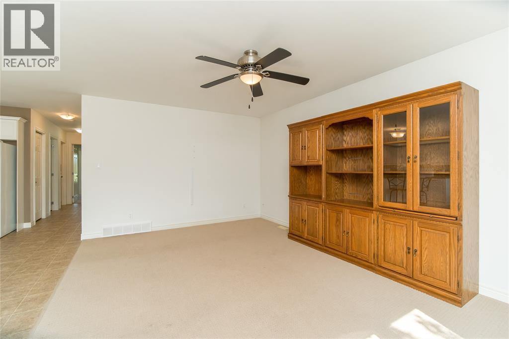 1940 London Line Unit# 207, Sarnia, Ontario  N7W 1B5 - Photo 19 - 25021858