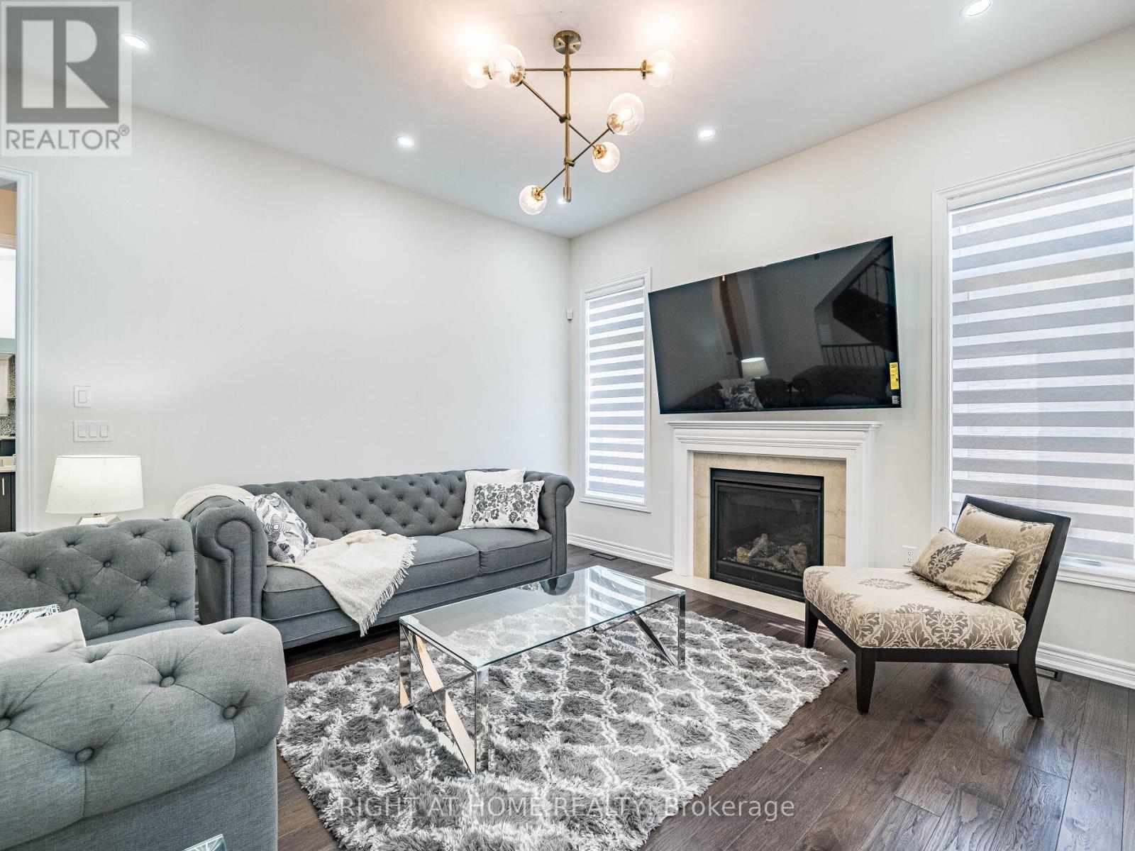 16 Charing Cross Gate, Oakville, Ontario  L6H 0V7 - Photo 18 - W12369616
