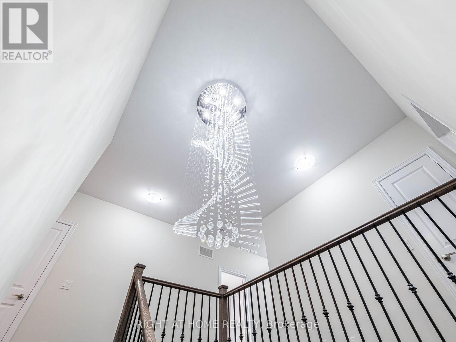 16 Charing Cross Gate, Oakville, Ontario  L6H 0V7 - Photo 26 - W12369616