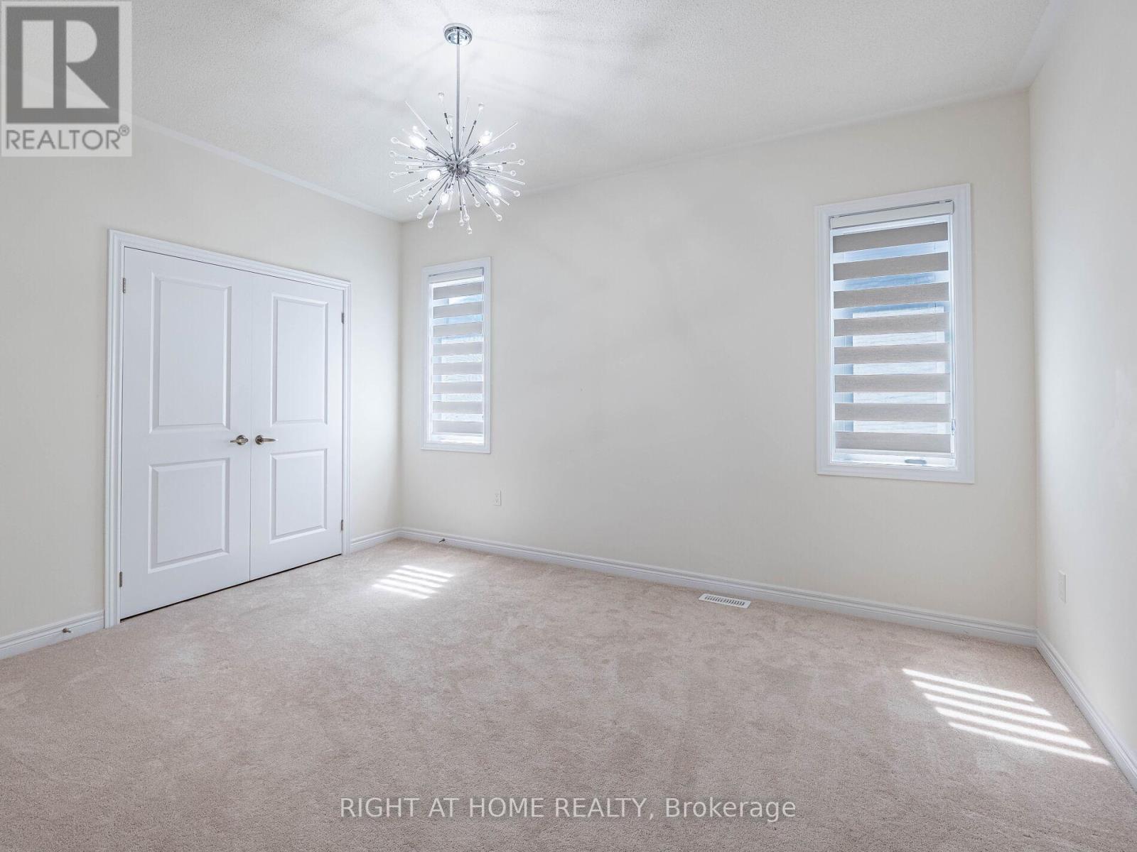 16 Charing Cross Gate, Oakville, Ontario  L6H 0V7 - Photo 35 - W12369616
