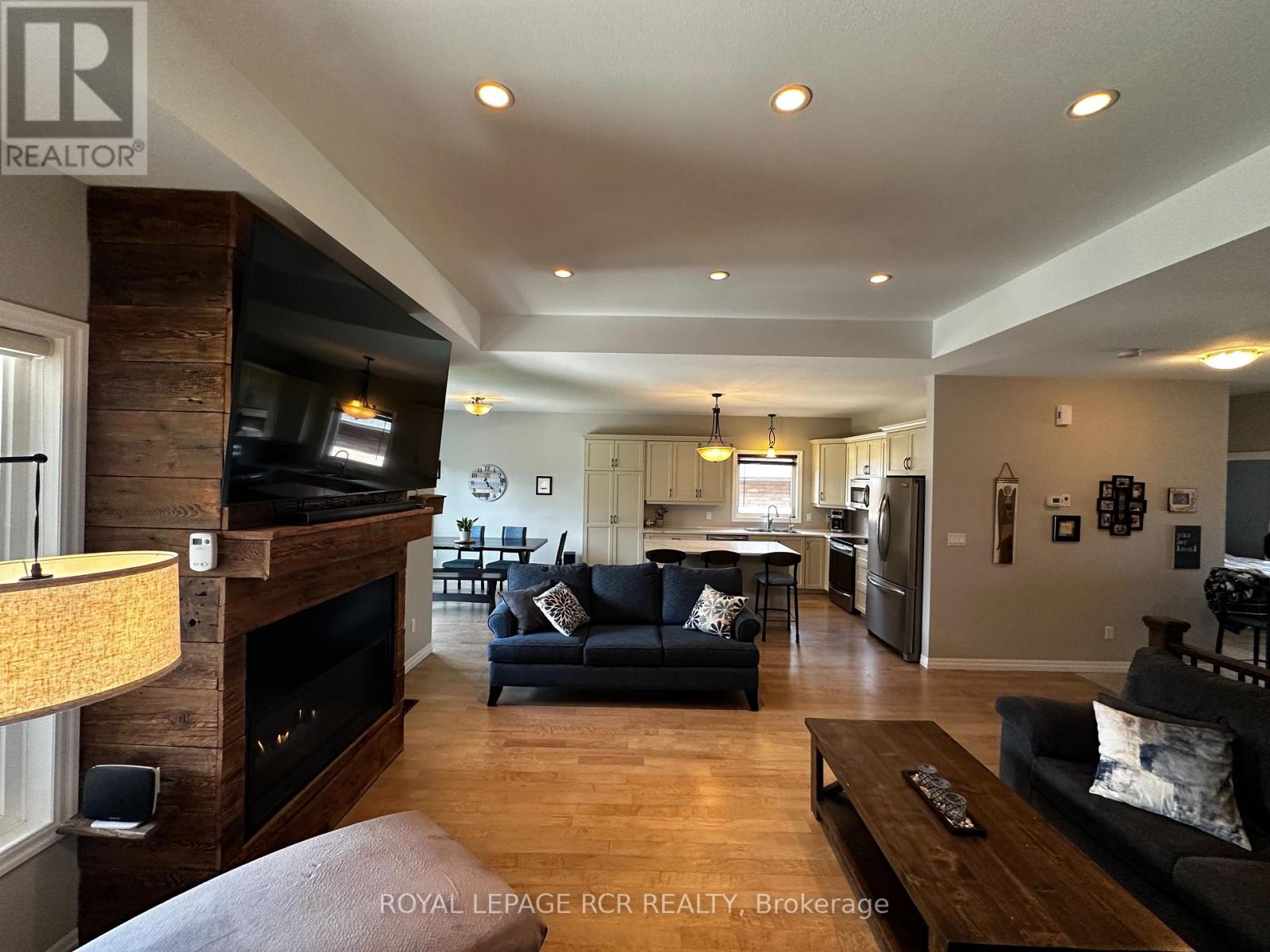 184 Ruby's Crescent E, Wellington North, Ontario  N0G 2L2 - Photo 26 - X12369613