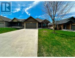 184 Ruby'S Crescent E, Wellington North (Mount Forest), Ca