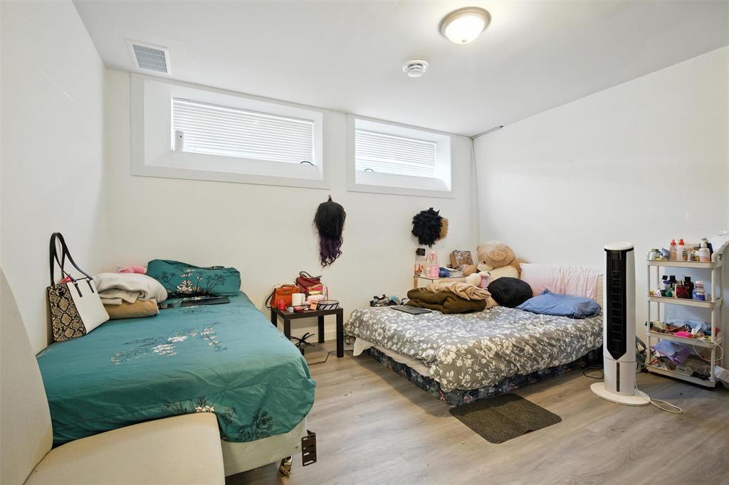 212 Park East Drive, Winnipeg, Manitoba  R3Y 0Y5 - Photo 28 - 202521630
