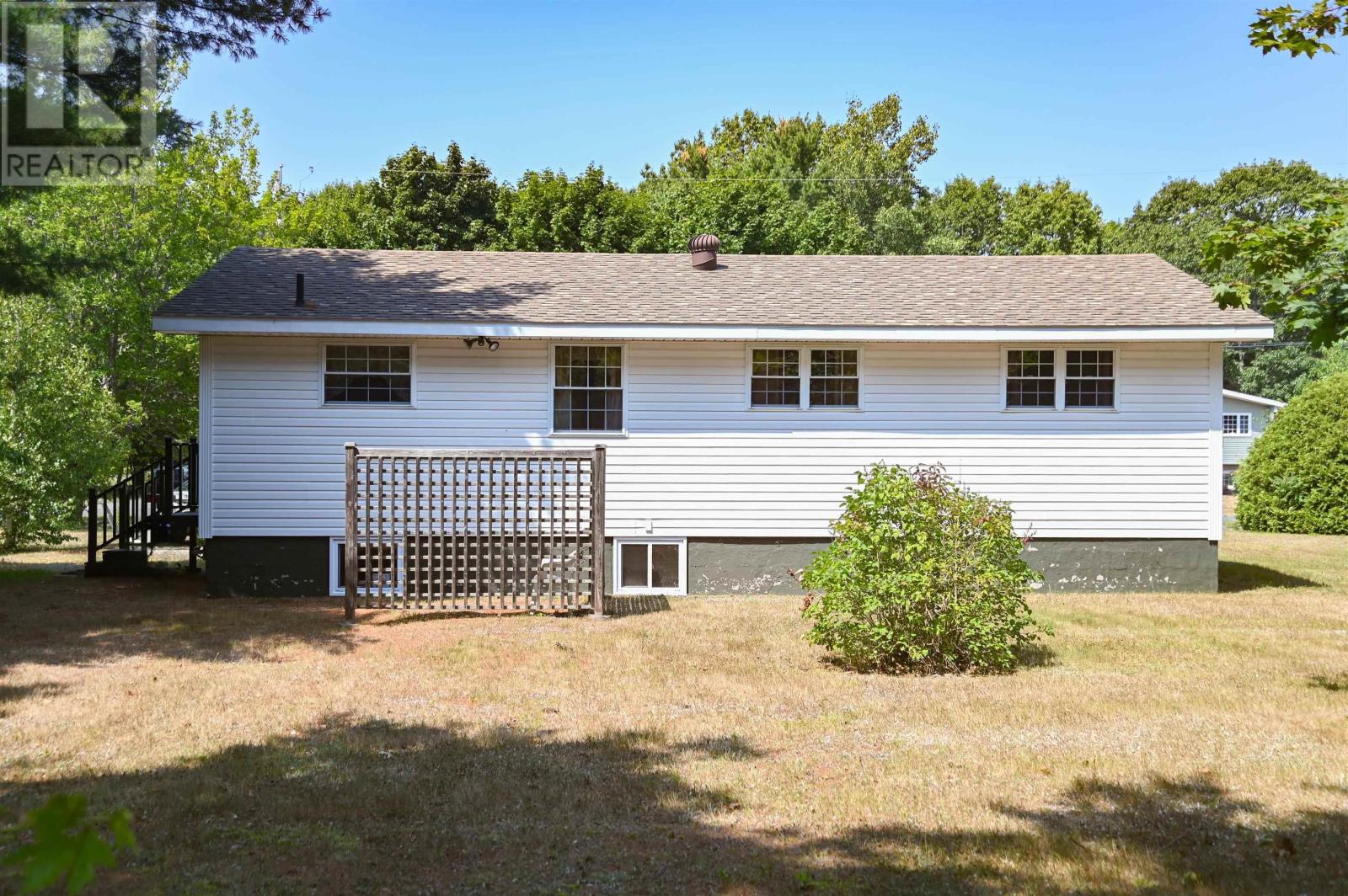 2736 Pinecrest Drive, Coldbrook, Nova Scotia  B4R 1B3 - Photo 18 - 202520812
