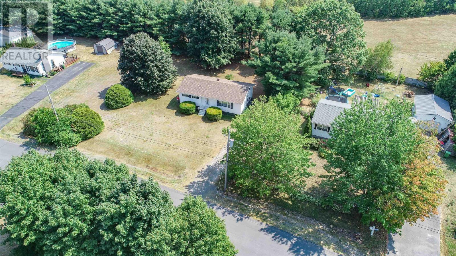 2736 Pinecrest Drive, Coldbrook, Nova Scotia  B4R 1B3 - Photo 24 - 202520812