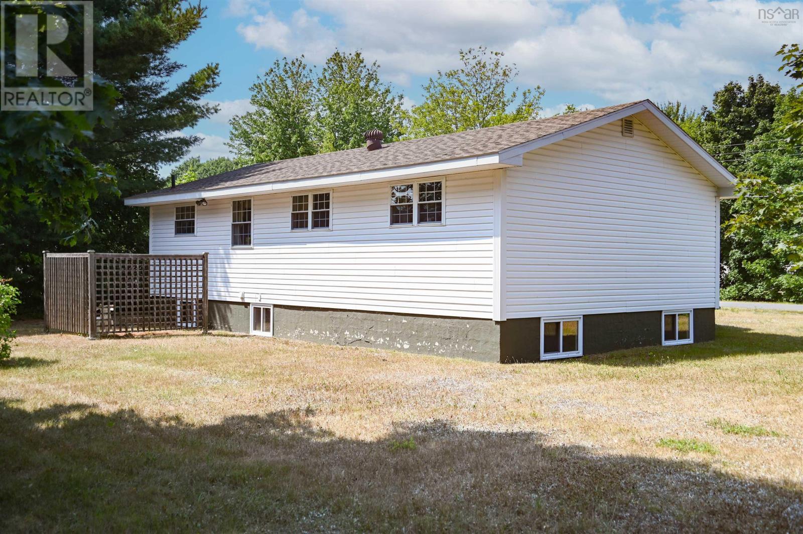 2736 Pinecrest Drive, Coldbrook, Nova Scotia  B4R 1B3 - Photo 19 - 202520812