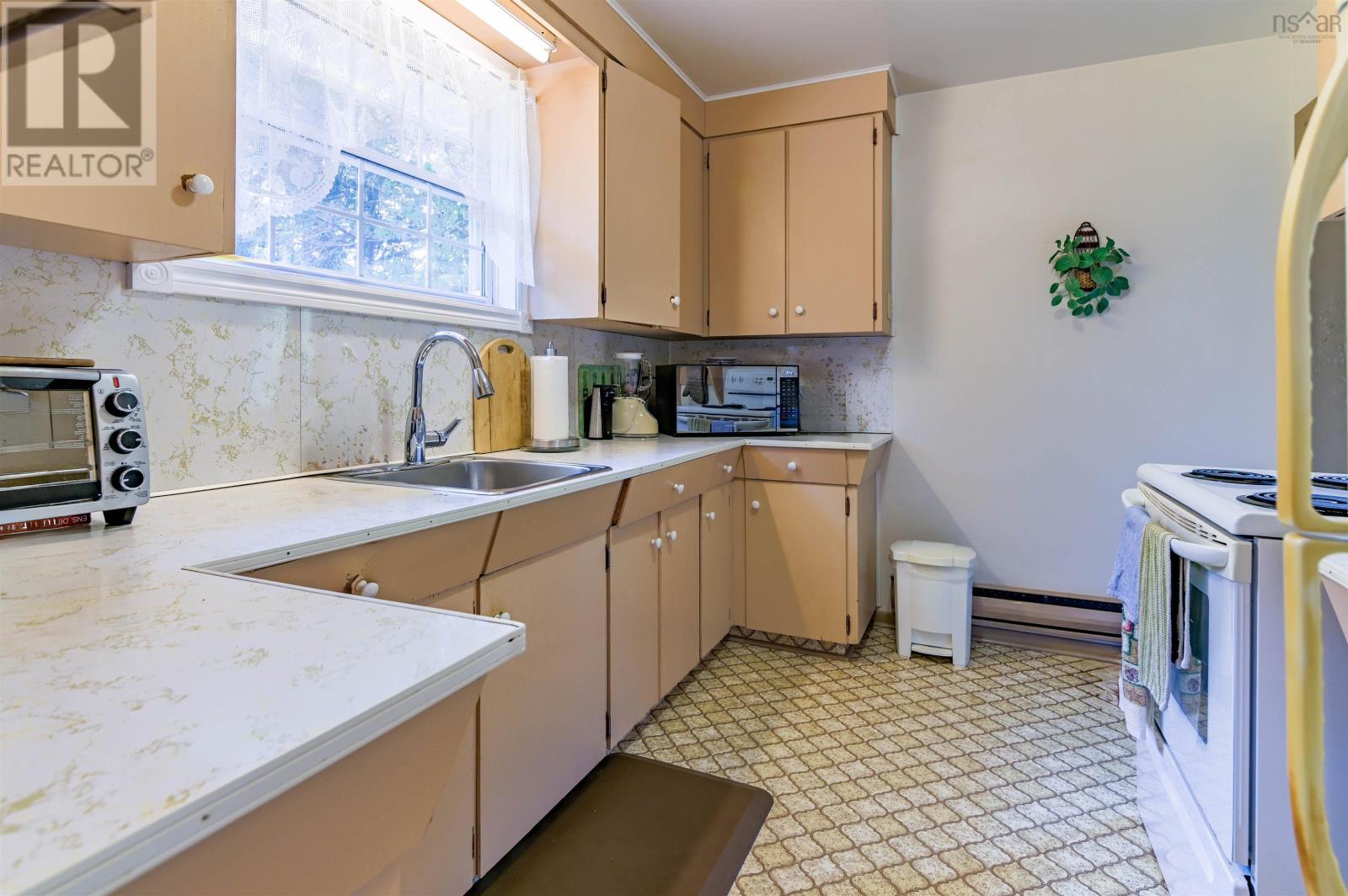 2736 Pinecrest Drive, Coldbrook, Nova Scotia  B4R 1B3 - Photo 6 - 202520812