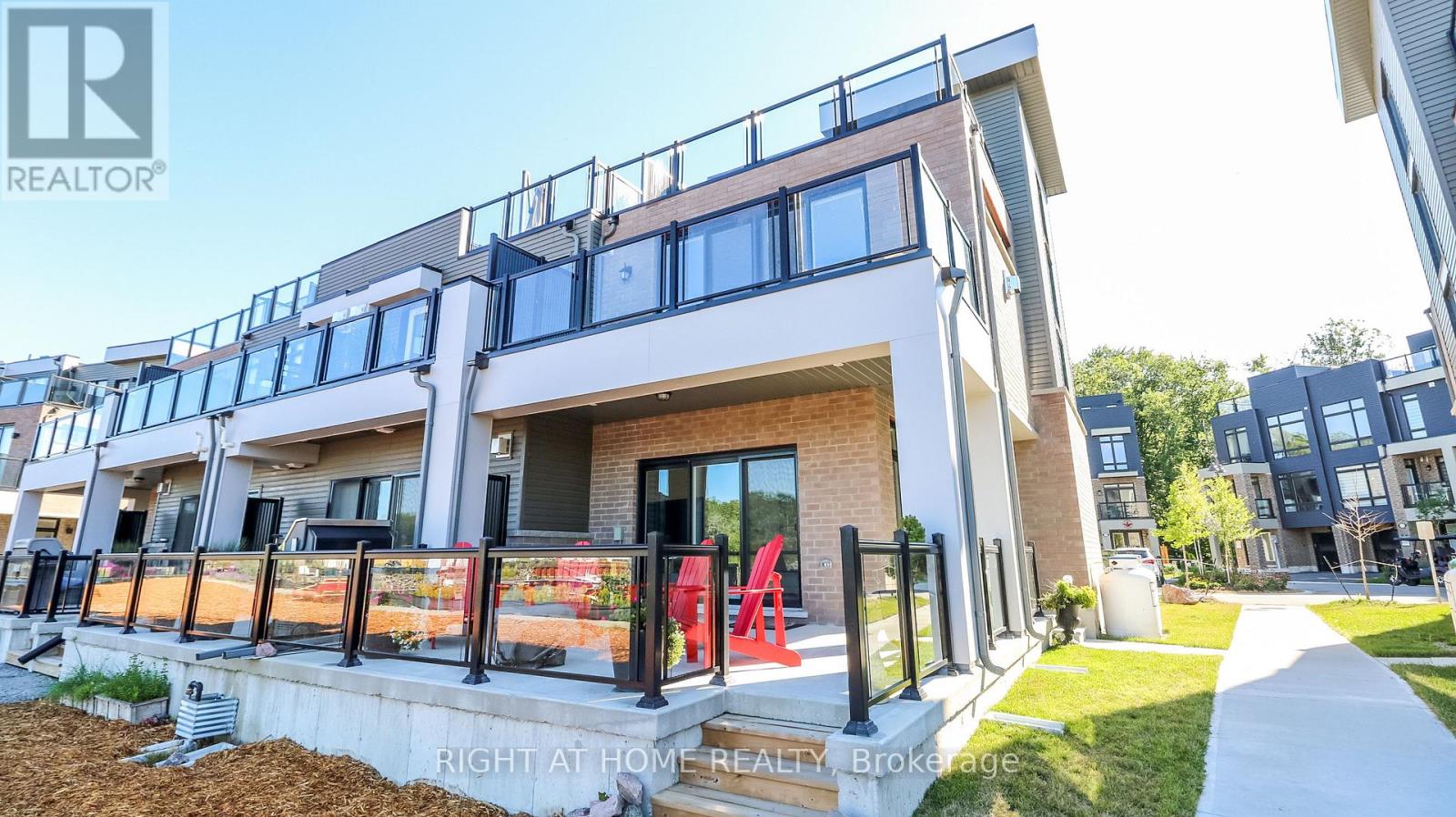 100 MARINA VILLAGE DRIVE, Georgian Bay, Ontario