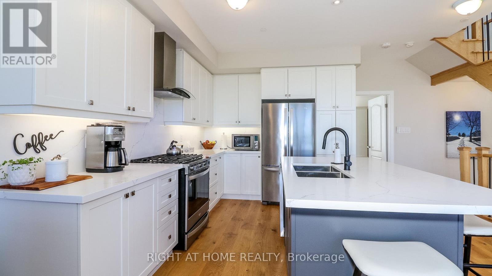 100 Marina Village Drive, Georgian Bay, Ontario  L0K 1S0 - Photo 14 - X12369643