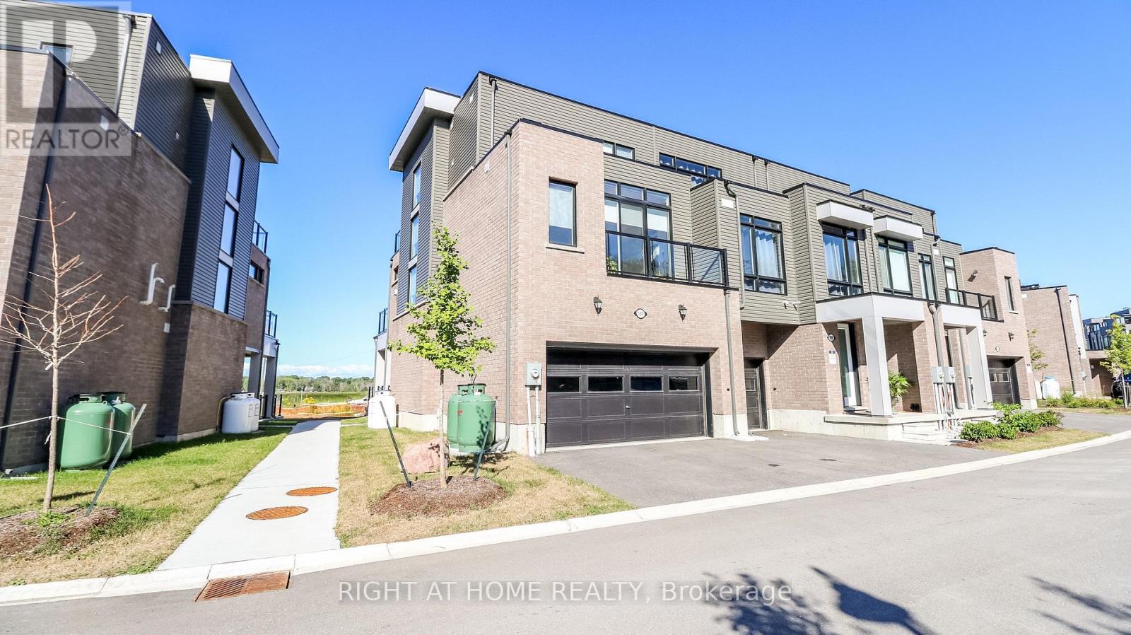 100 Marina Village Drive, Georgian Bay, Ontario  L0K 1S0 - Photo 2 - X12369643