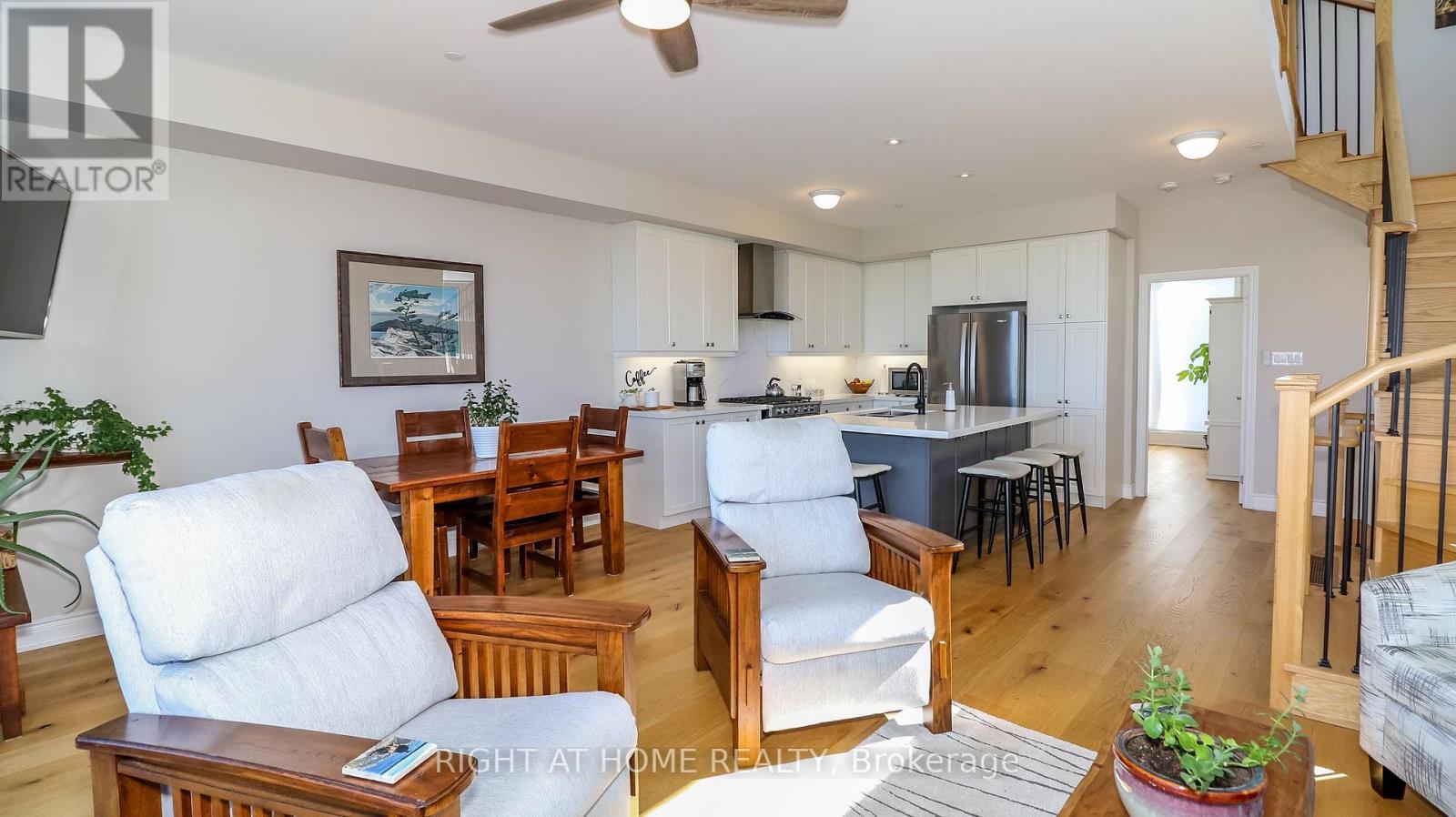 100 Marina Village Drive, Georgian Bay, Ontario  L0K 1S0 - Photo 20 - X12369643