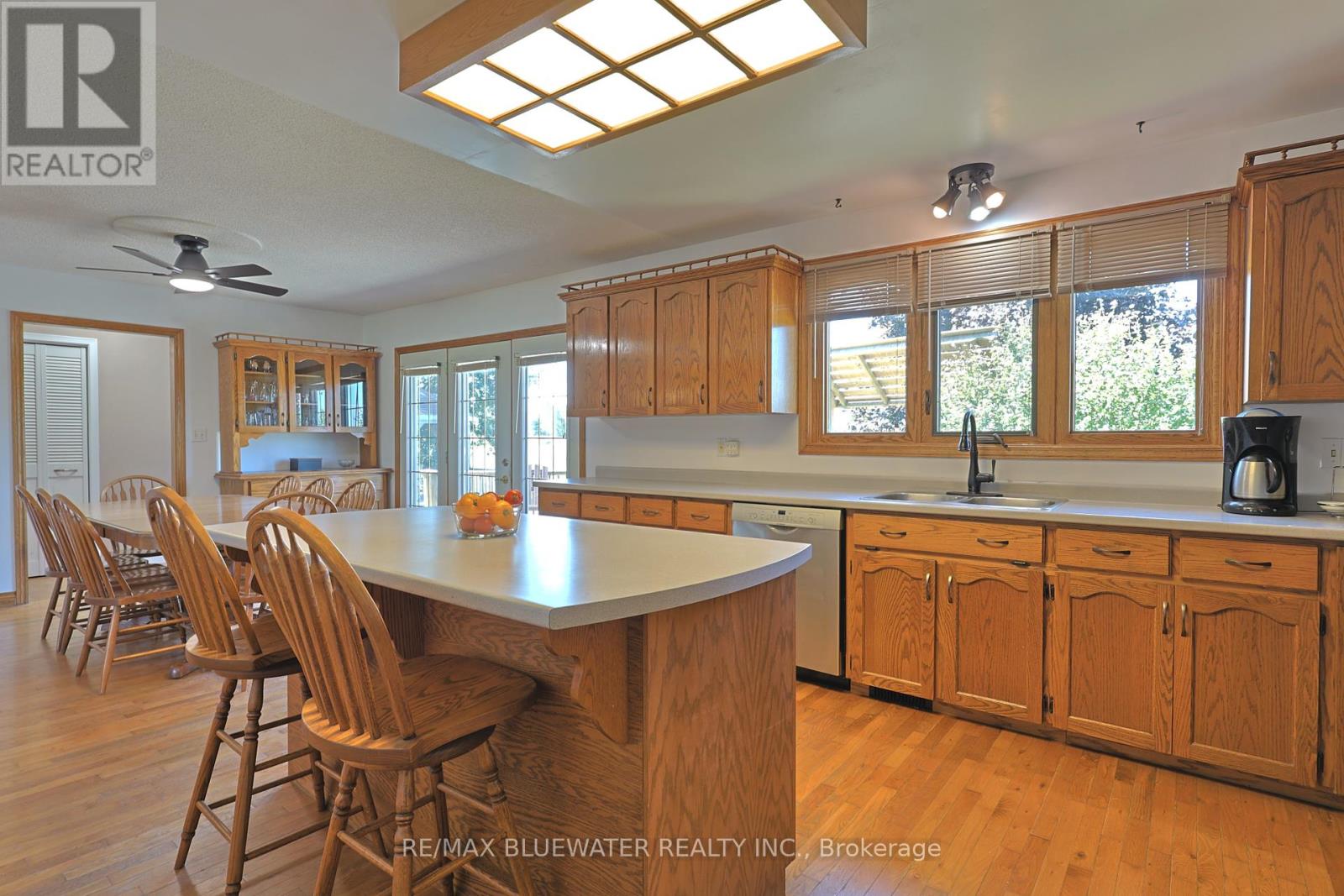 7963 Rawlings Road, Lambton Shores, Ontario  N0N 1J2 - Photo 11 - X12369659