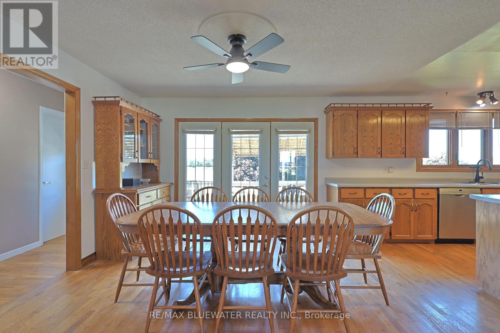 7963 Rawlings Road, Lambton Shores, Ontario  N0N 1J2 - Photo 14 - X12369659