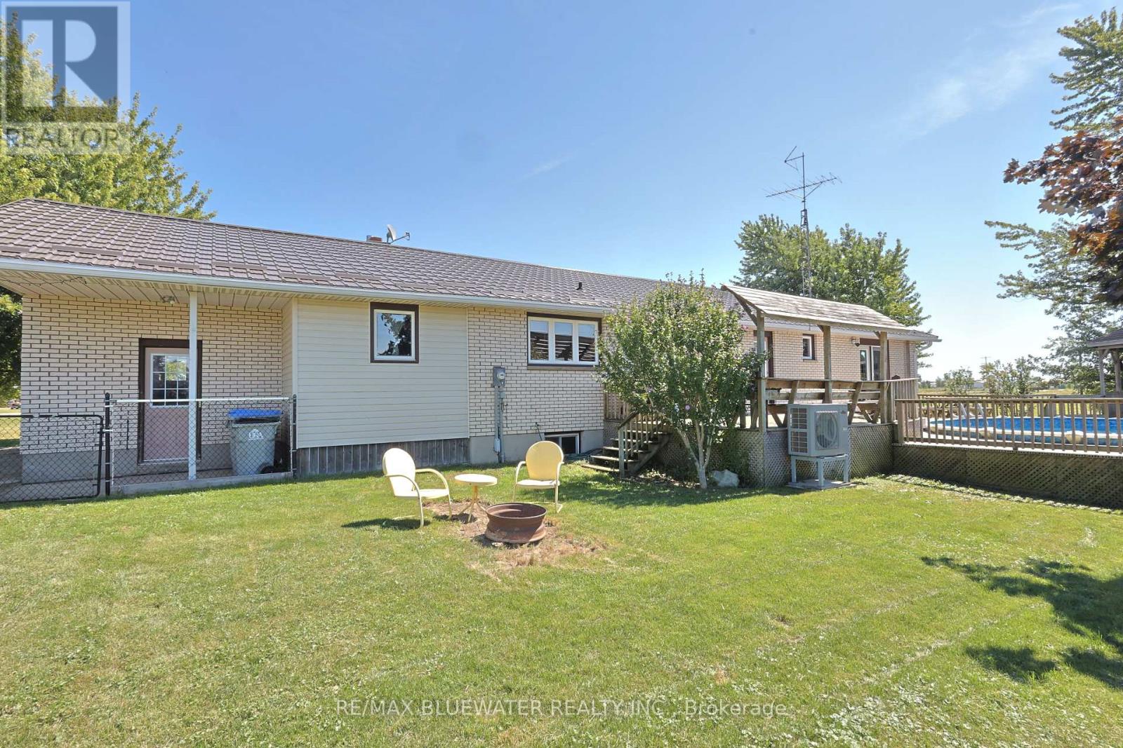 7963 Rawlings Road, Lambton Shores, Ontario  N0N 1J2 - Photo 44 - X12369659