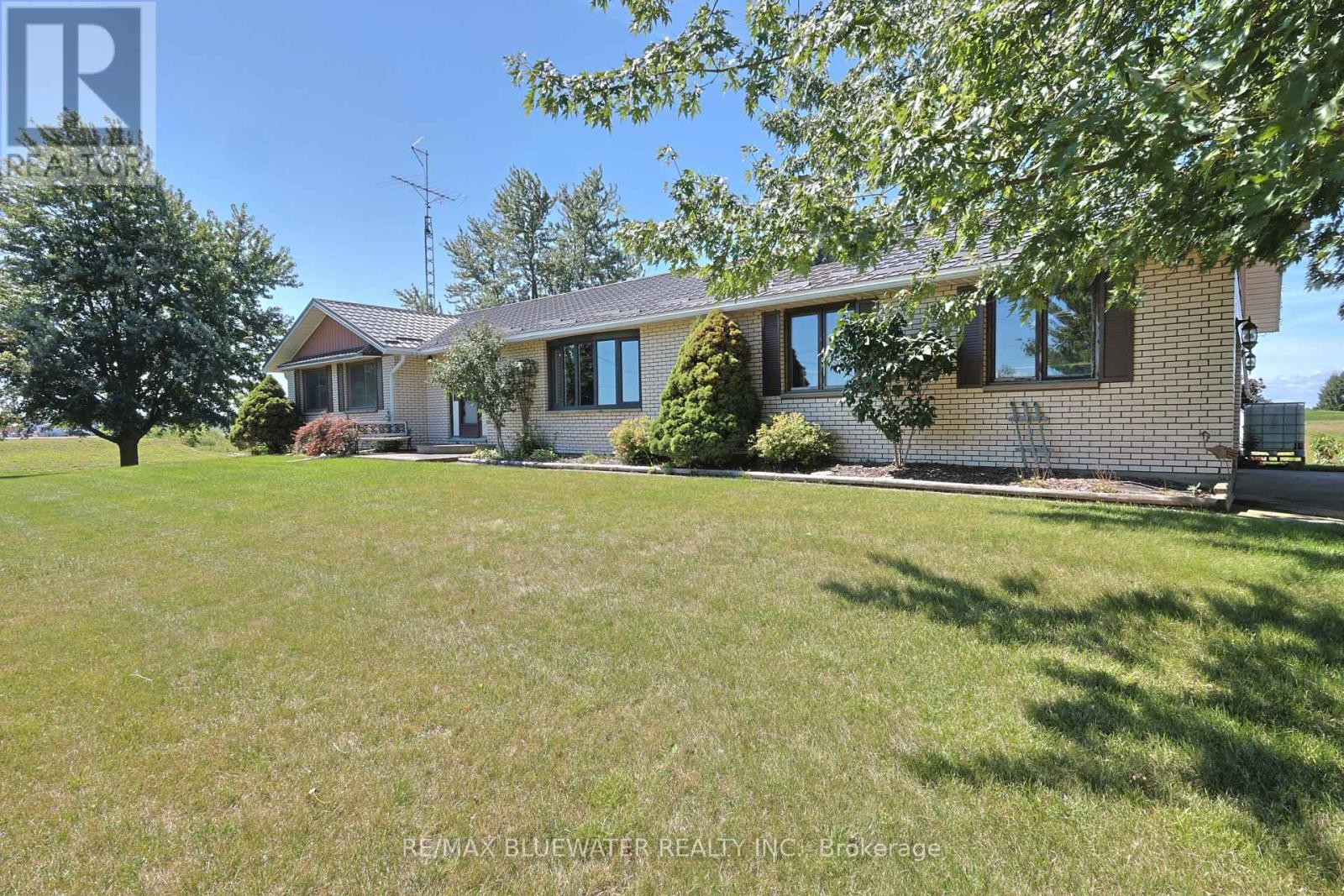 7963 Rawlings Road, Lambton Shores, Ontario  N0N 1J2 - Photo 49 - X12369659