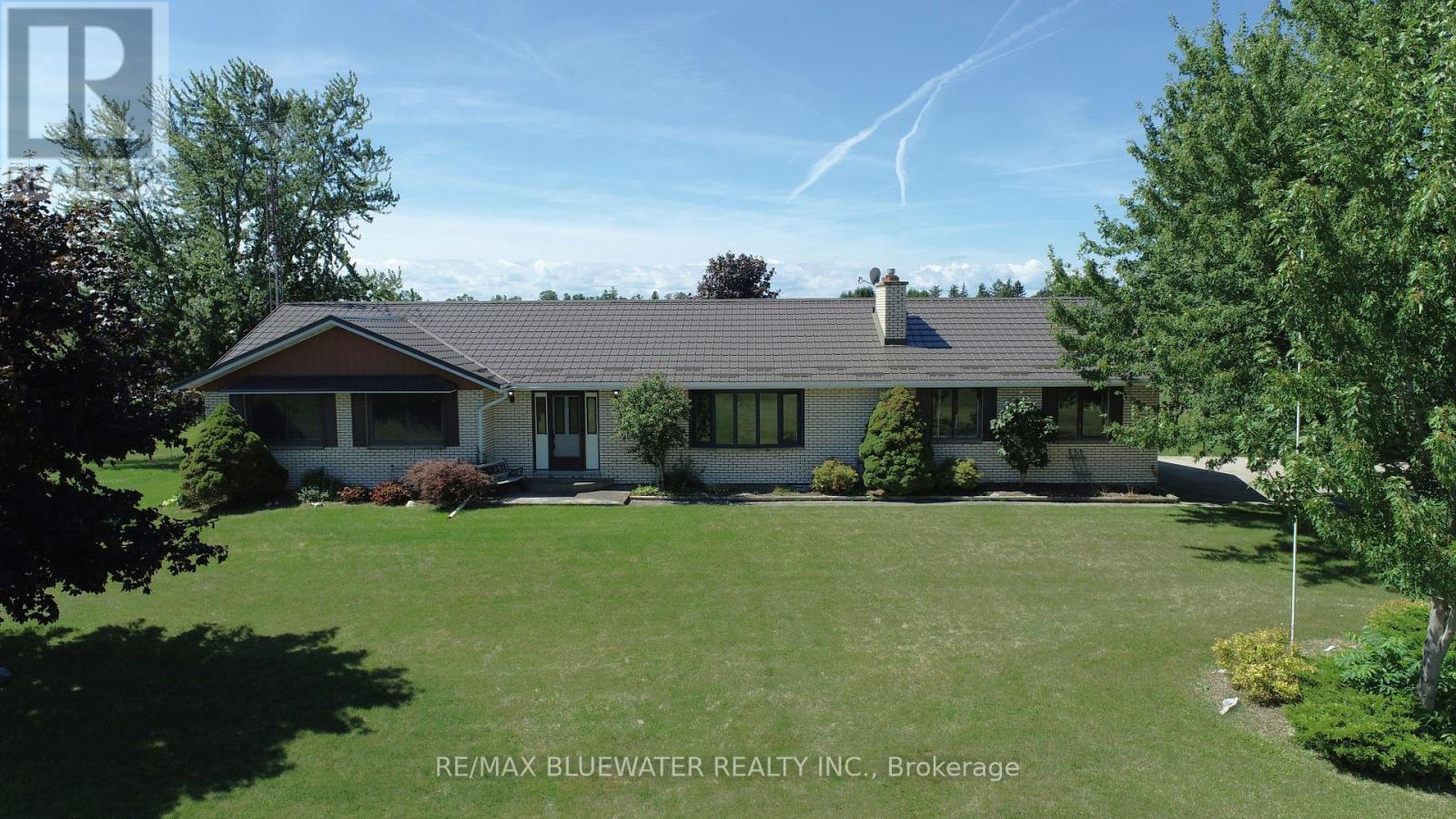 7963 Rawlings Road, Lambton Shores, Ontario  N0N 1J2 - Photo 7 - X12369659