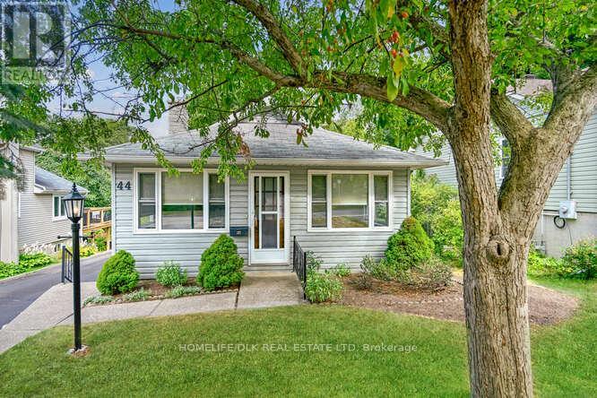 44 Keefer Street, Brockville, Ontario  K6V 1R7 - Photo 3 - X12369656