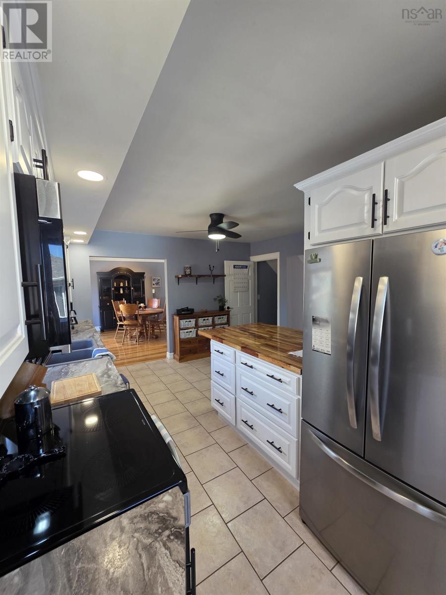 53 Holyrood Drive, Sydney, Nova Scotia  B1S 1Y1 - Photo 9 - 202521358