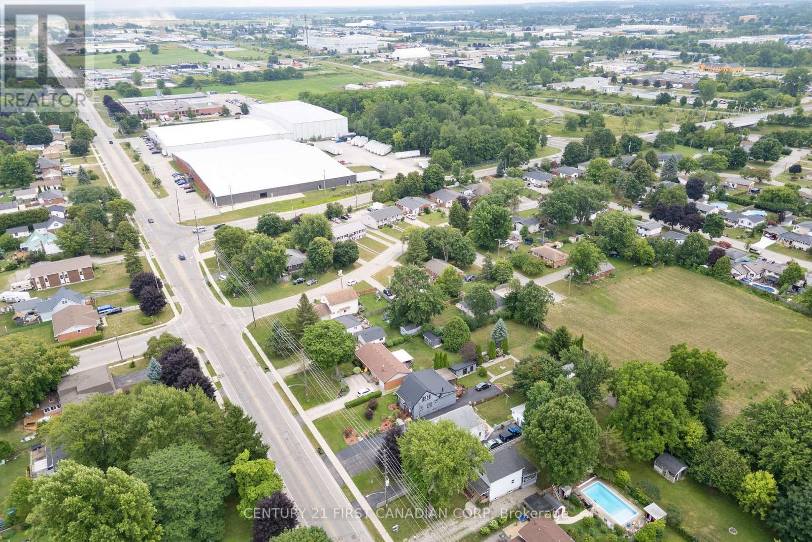 41 South Edgeware Road, St. Thomas, Ontario  N5P 2H5 - Photo 44 - X12369686