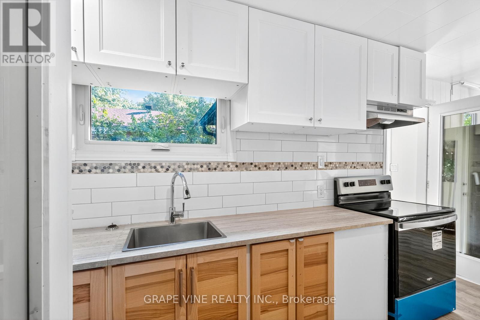 125 Hunter Crescent, Ottawa, Ontario  K0A 3M0 - Photo 9 - X12369671