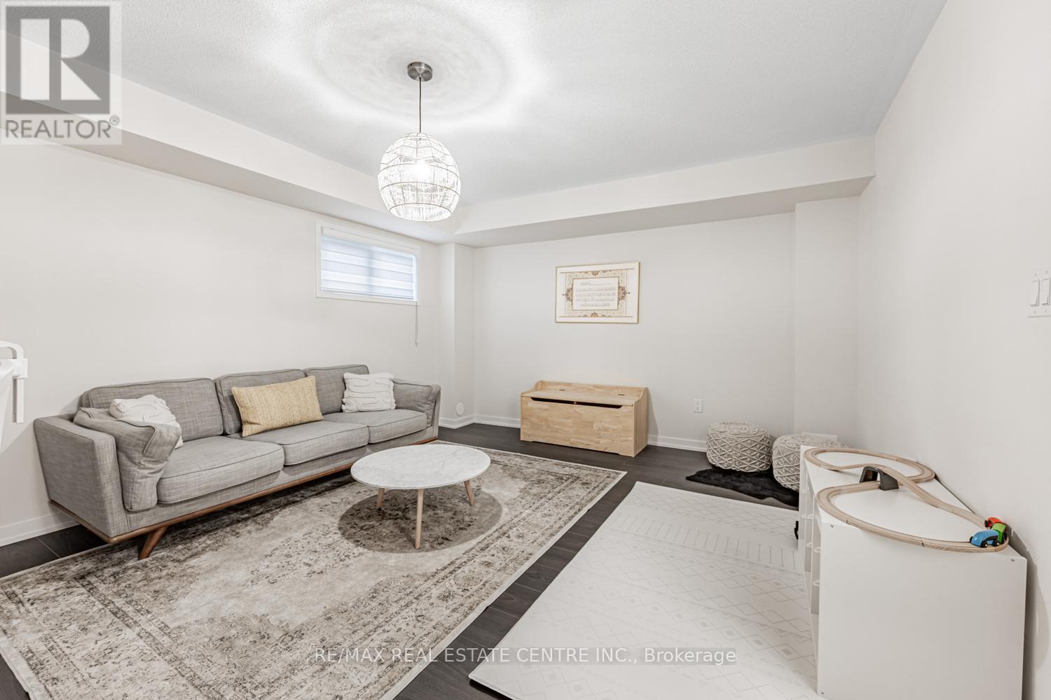 1310 Bradenton Path, Oshawa, Ontario  L1K 1H2 - Photo 7 - E12368903