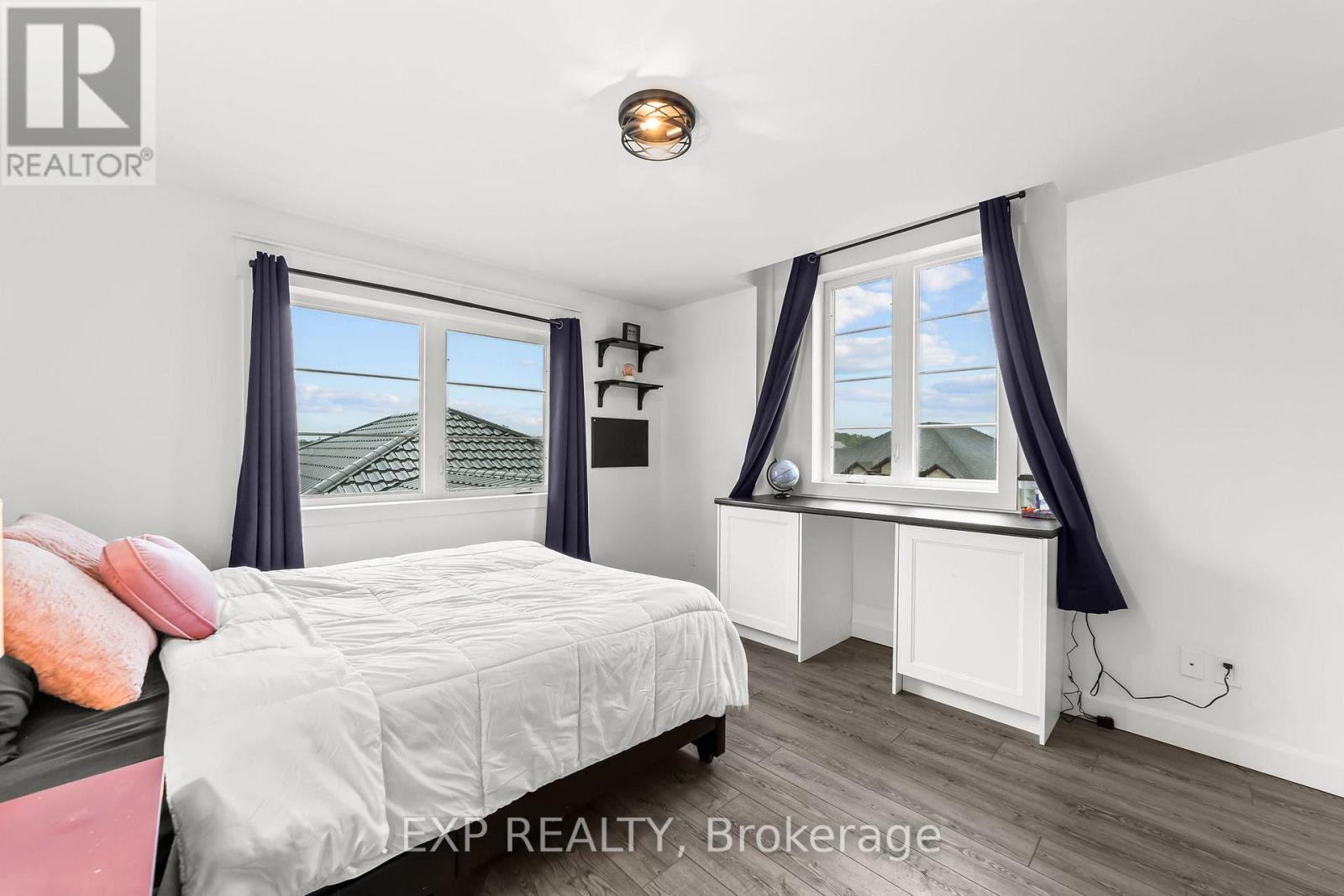 100 Field Street, Lambton Shores, Ontario  N0N 1J0 - Photo 25 - X12358195